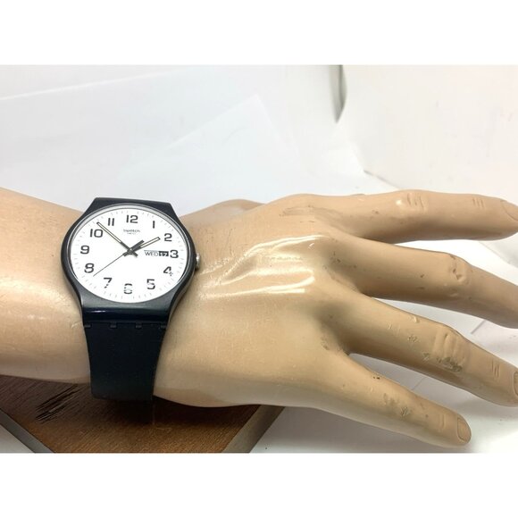 Swatch Men's Watch SUOB705 Swiss Quartz White Dial Day Date Black Rubber 41mm - Picture 4 of 14